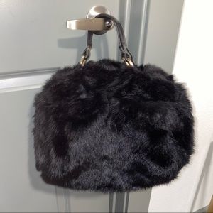 Aleanto black fur purse